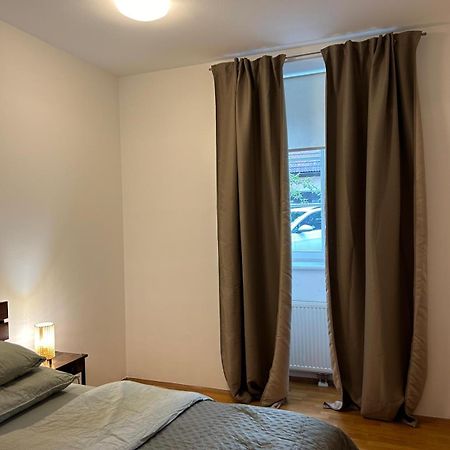 Ferienwohnung Hubertusschloessl Graz Exterior foto